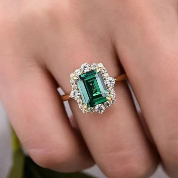18kt Gold Plated Green Emerald CZ Ring - Picture 2 of 3